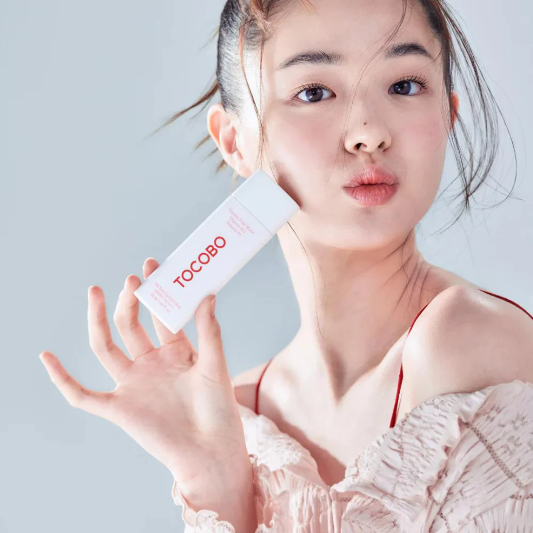 Vita Tone Up Sun Cream SPF50+ PA++++ - TOCOBO - Imagen 4